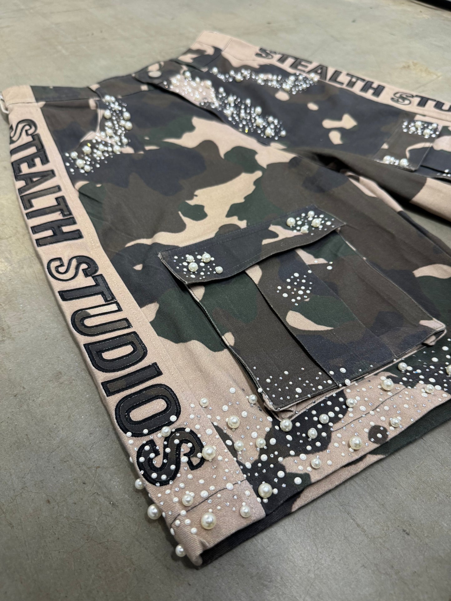 STARLIGHT CAMO SHORTS