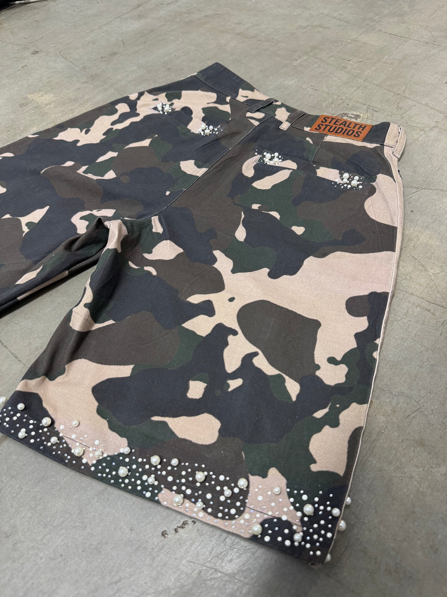 STARLIGHT CAMO SHORTS